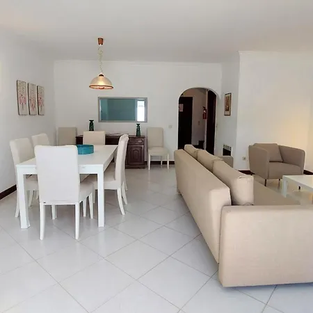 Vilamouratenis 'blue' By Sapvillas Hébergement de vacances *